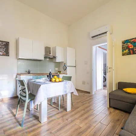 Indipendente Claro *